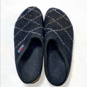 STEGMANN Wo Size 9 (measures 11” )Black and Gray  WOOL Slip-On CLOG/Slippers
